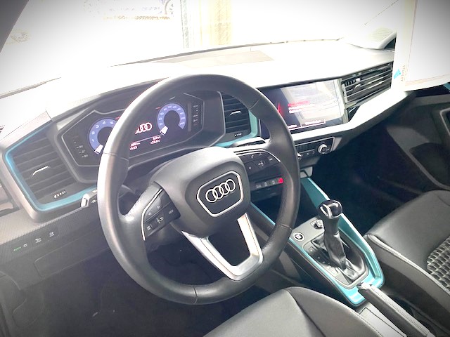AUDI A1 Sportback 1.5 35 TFSI Advanced S-Tronic-image-6
