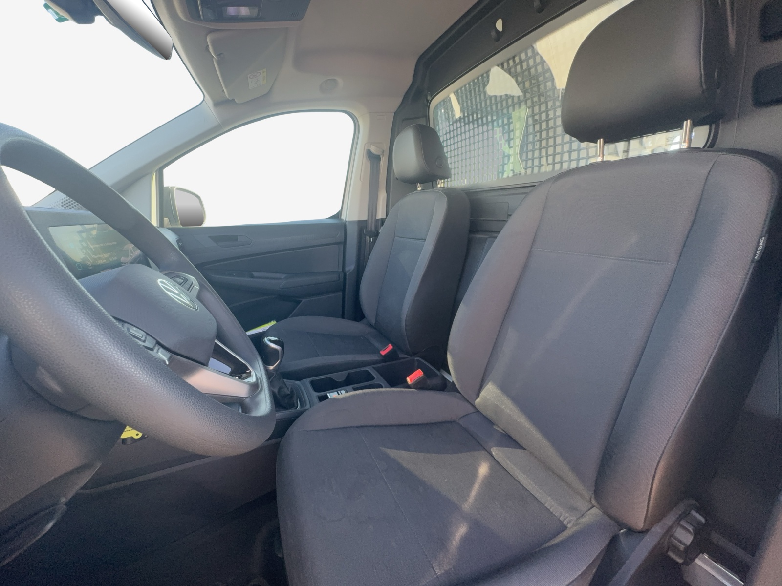 VW Caddy Cargo 2.0TDI Maxi 4Motion-image-7