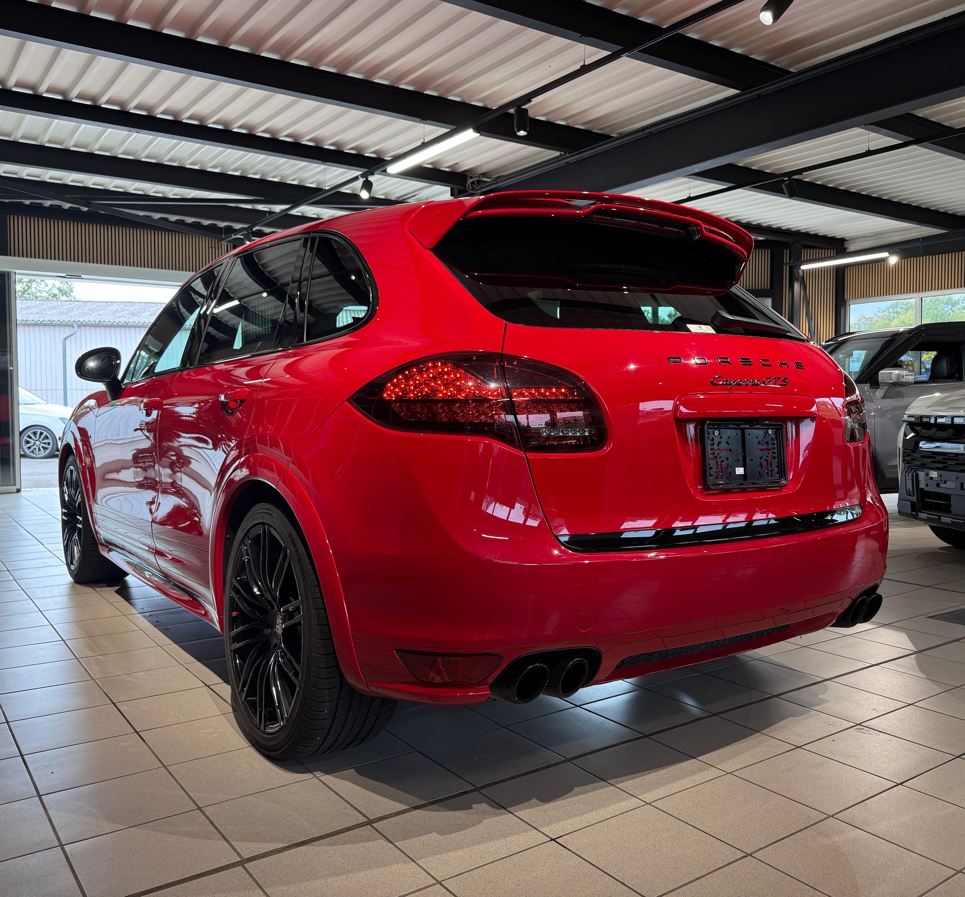 PORSCHE Cayenne GTS-image-6