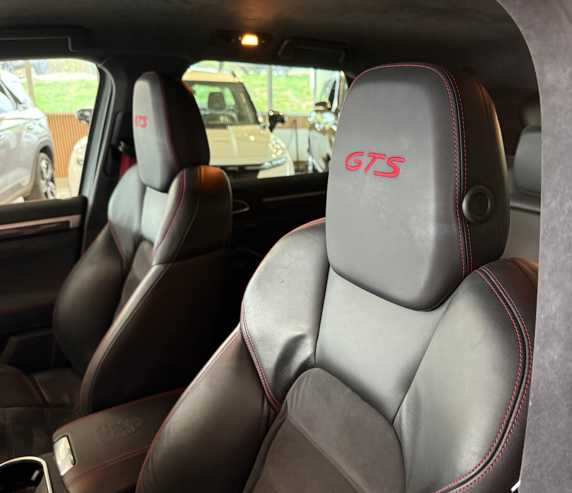 PORSCHE Cayenne GTS-image-18