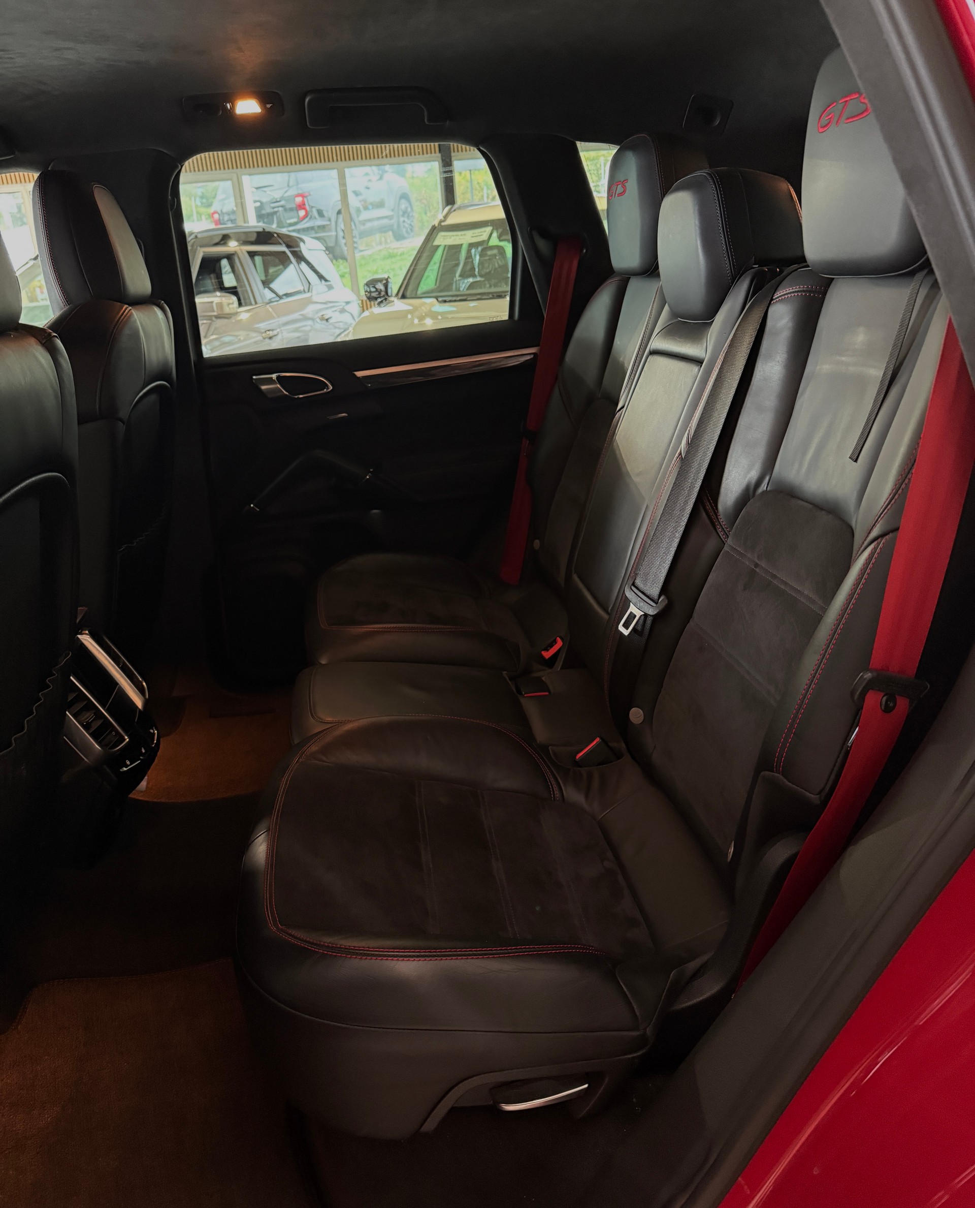 PORSCHE Cayenne GTS-image-21