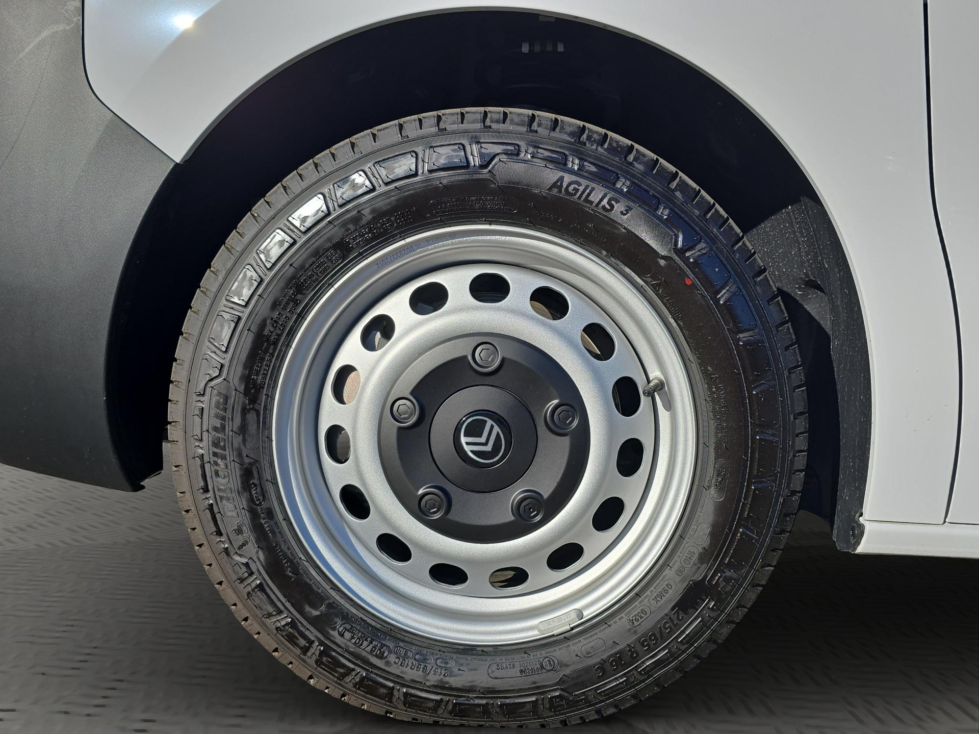 CITROEN e-Jumpy Kaw. M 75 kWh-image-12