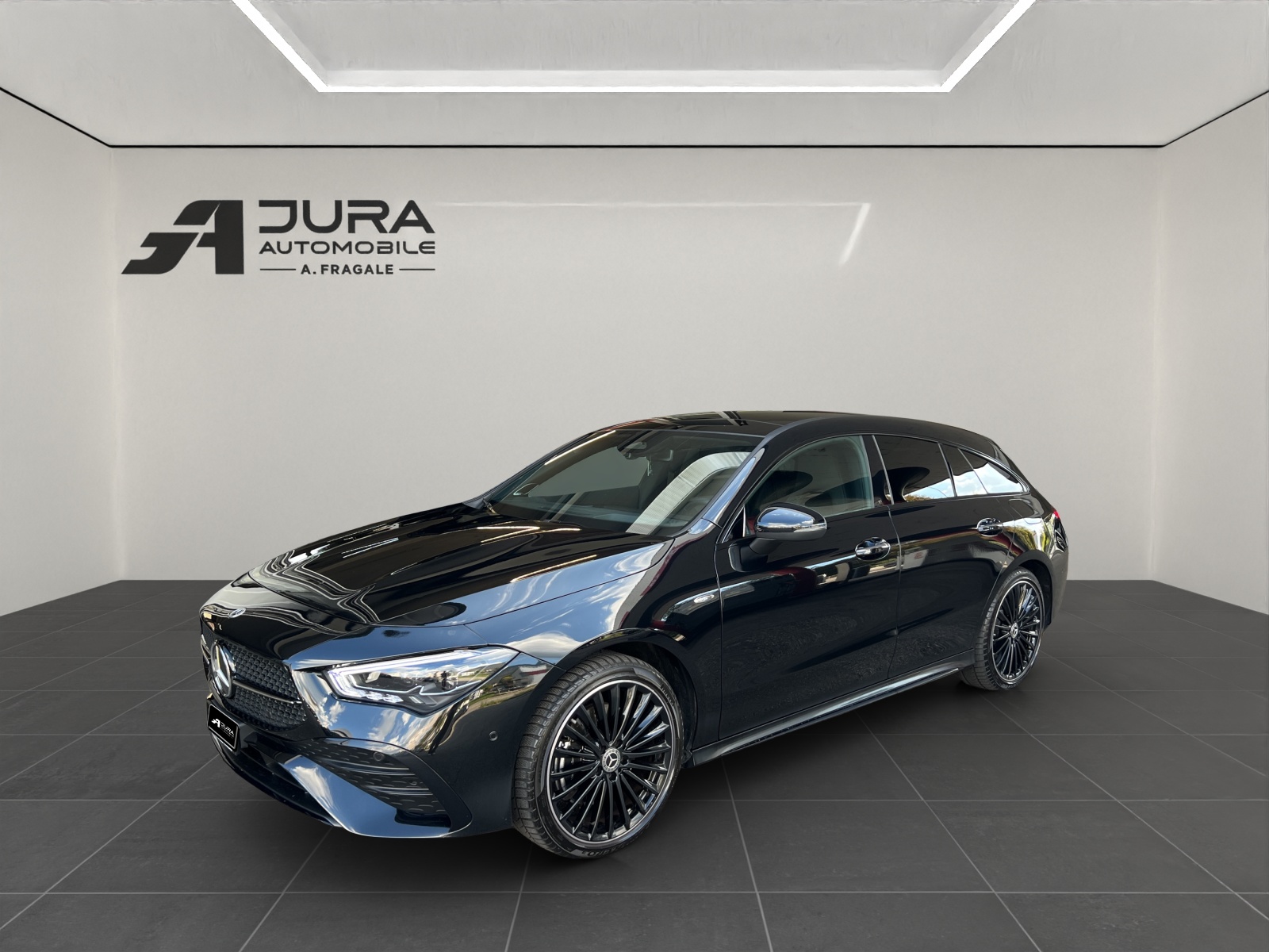 MERCEDES-BENZ CLA 250 e EQ Star AMG Line Shooting Brake-image-1