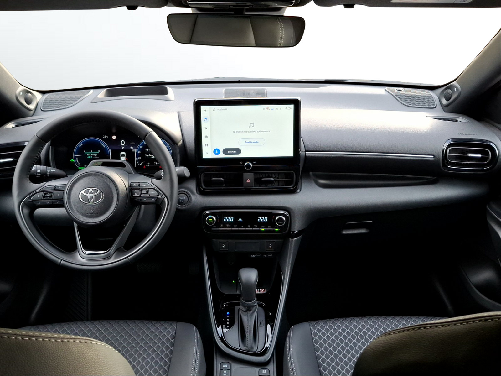 TOYOTA Yaris 1.5 Premium e-CVT-image-8
