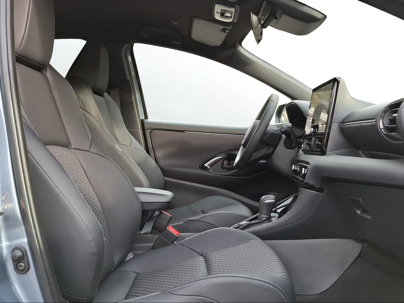 TOYOTA Yaris 1.5 Premium e-CVT-image-10