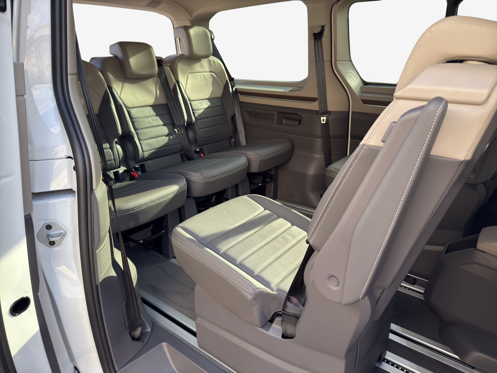 VW Multivan 2.0 TDI Style Liberty DSG-image-14