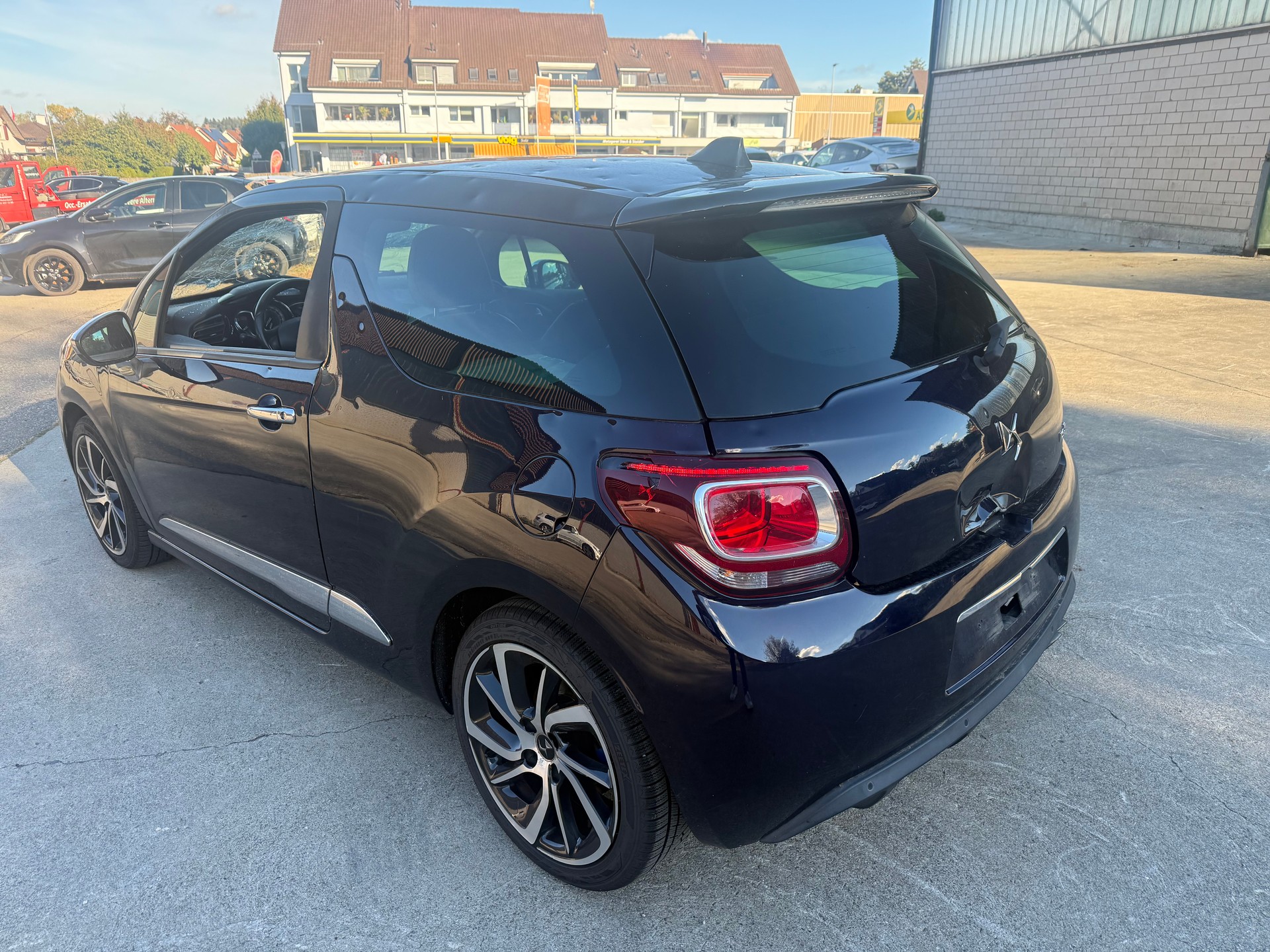 DS AUTOMOBILES DS 3 1.2 PureTech Sport Chic-image-3