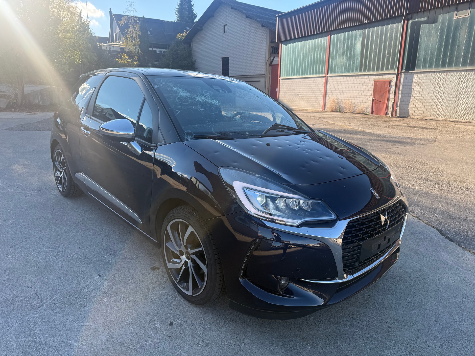 DS AUTOMOBILES DS 3 1.2 PureTech Sport Chic-image-1