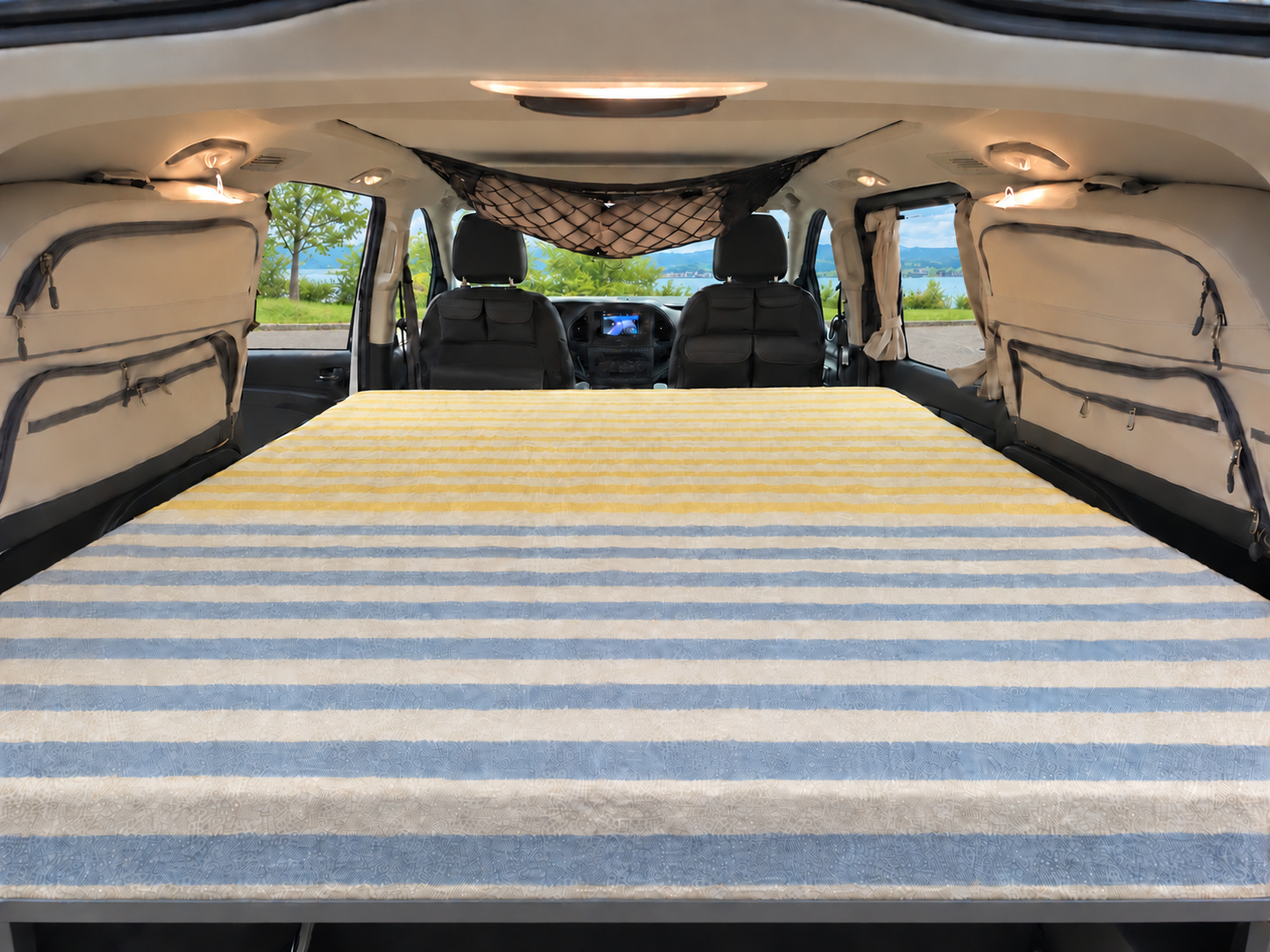 MERCEDES-BENZ 220 d Activity-image-5