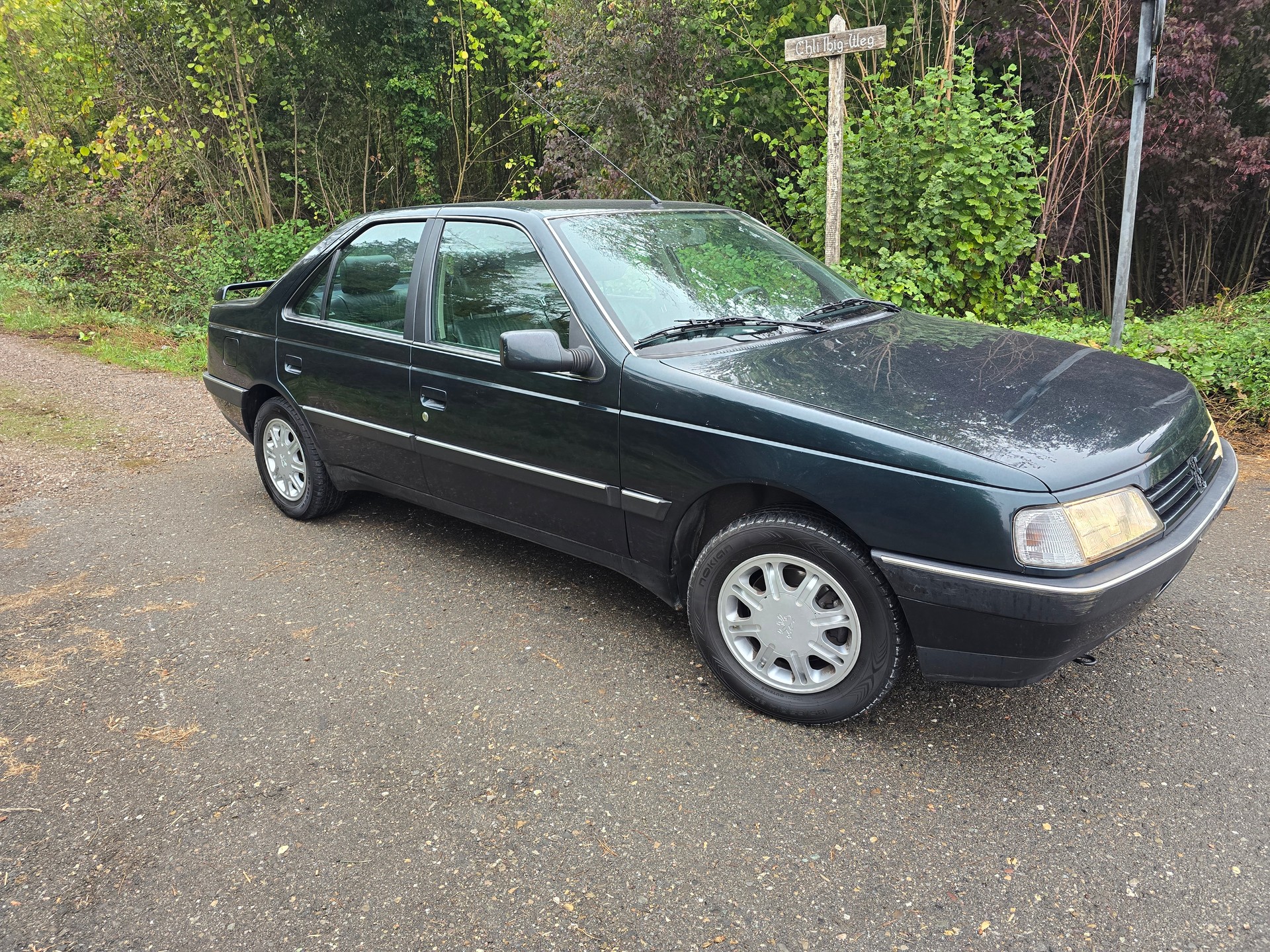 PEUGEOT 405 2.0 SRI Suisse-image-2