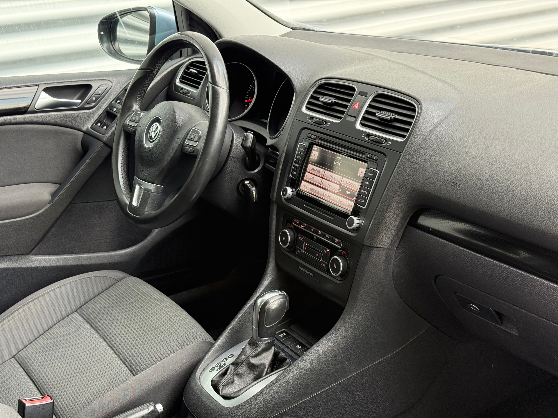 VW Golf 1.4 TSI Team DSG-image-7