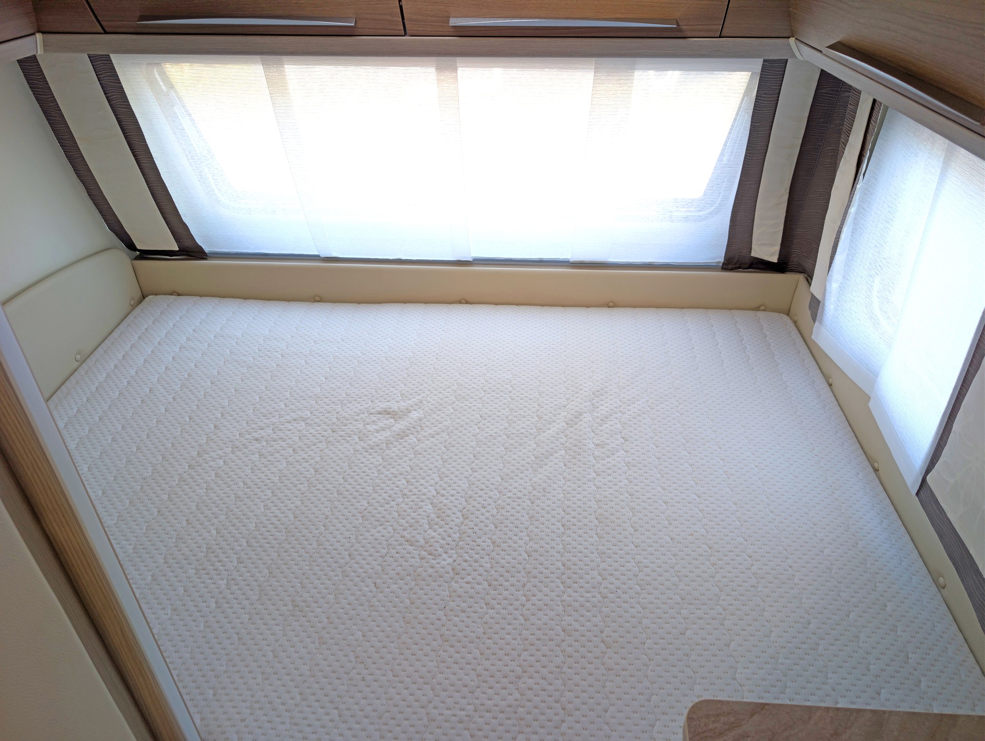 BÜRSTNER Averso 430-image-7