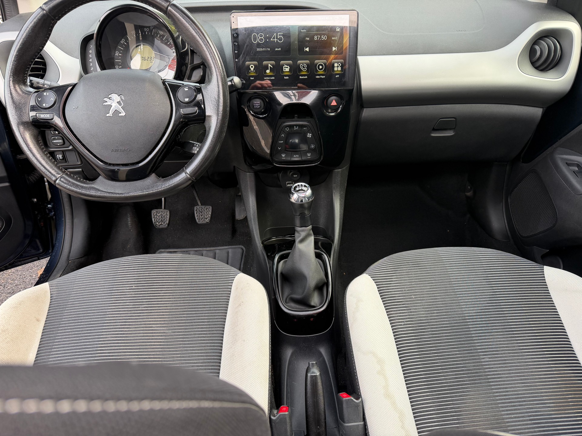 PEUGEOT 108 1.2 VTi Active-image-7