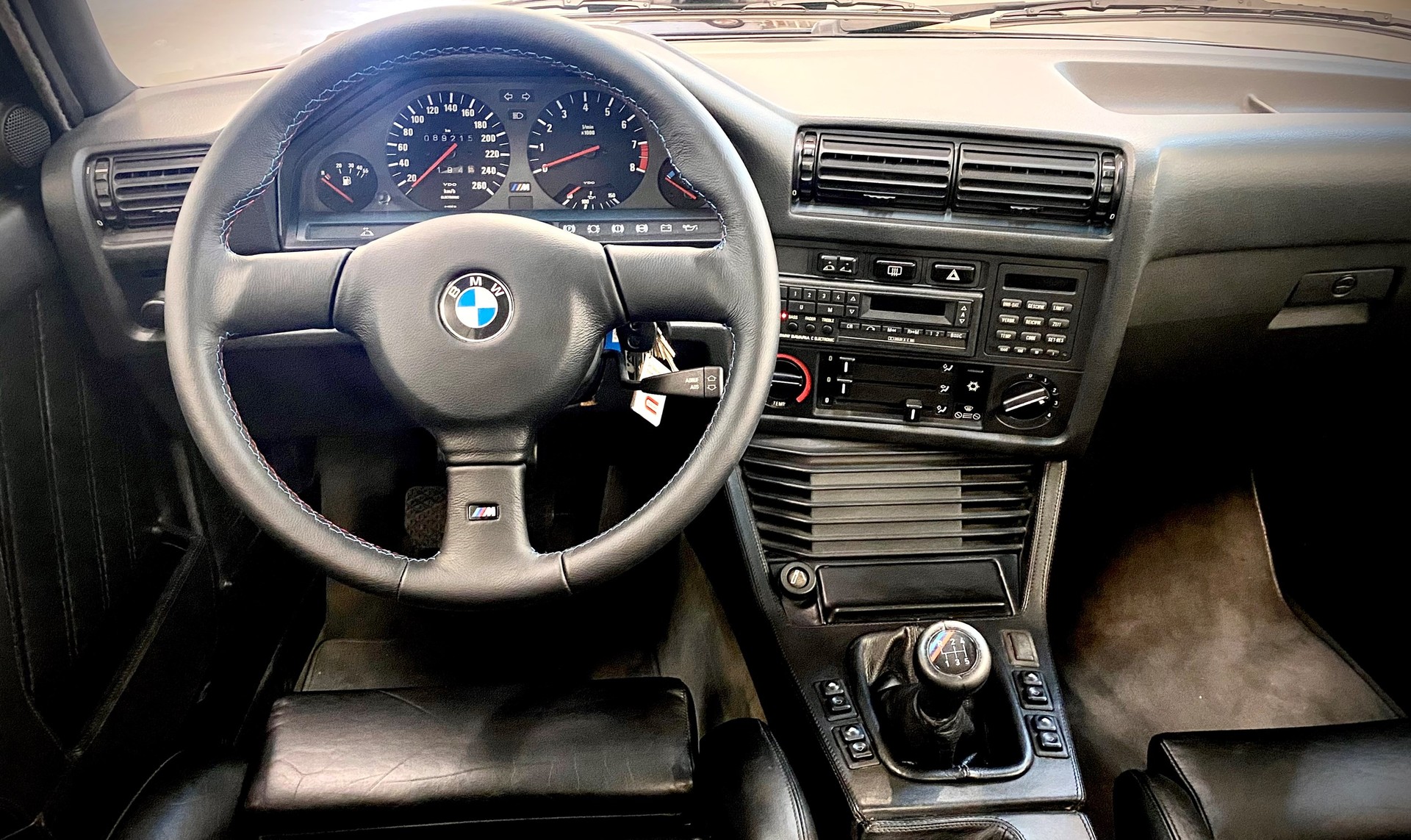 BMW M3-image-12