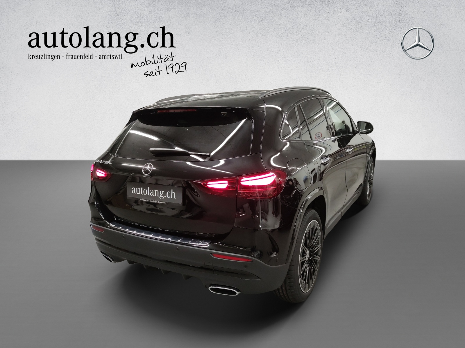 MERCEDES-BENZ GLA 250 e AMG Line-image-3
