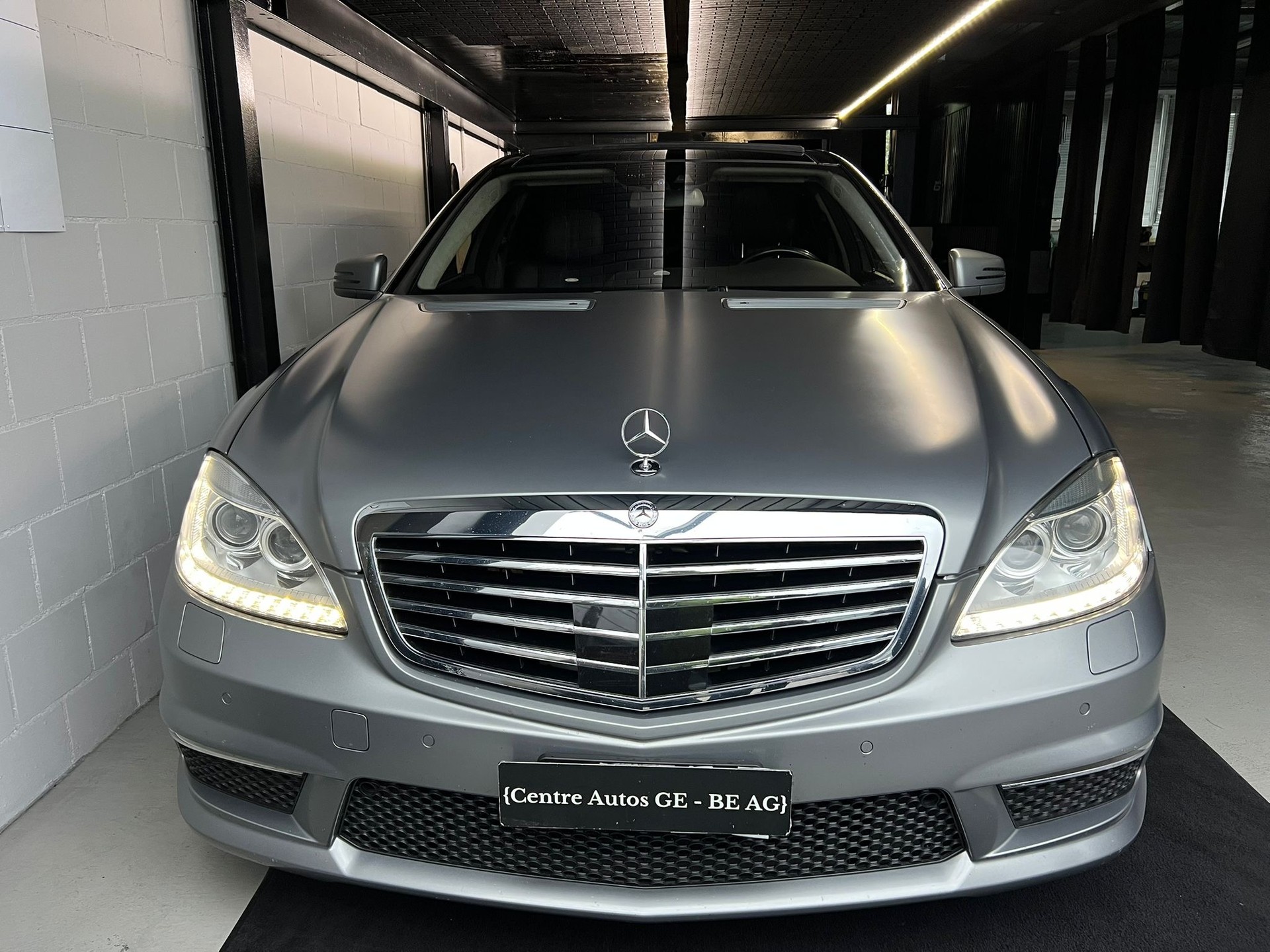 MERCEDES-BENZ S 63 AMG L 7G-Tronic| Vollausstattung | Carbon | IWC | Designo Magno | Schliesshilfe |-image-3