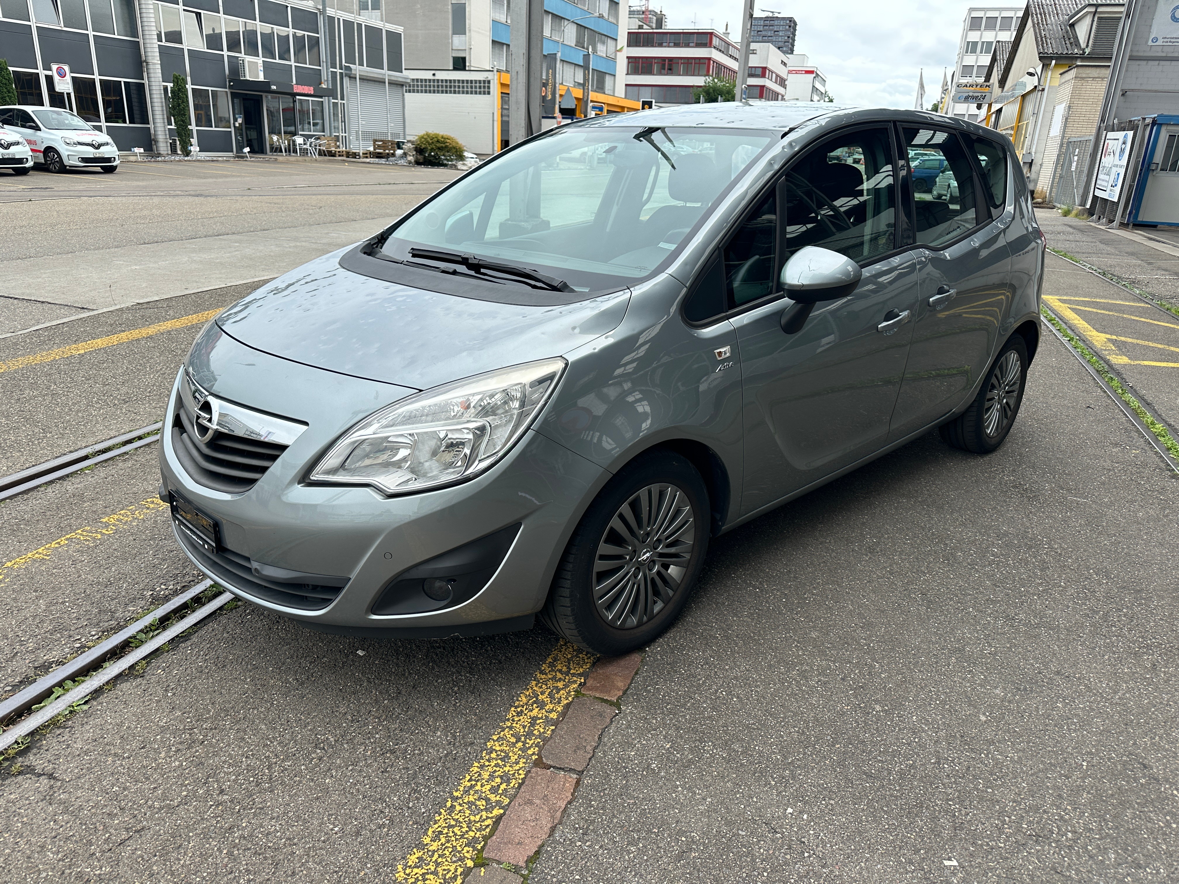Car photo
