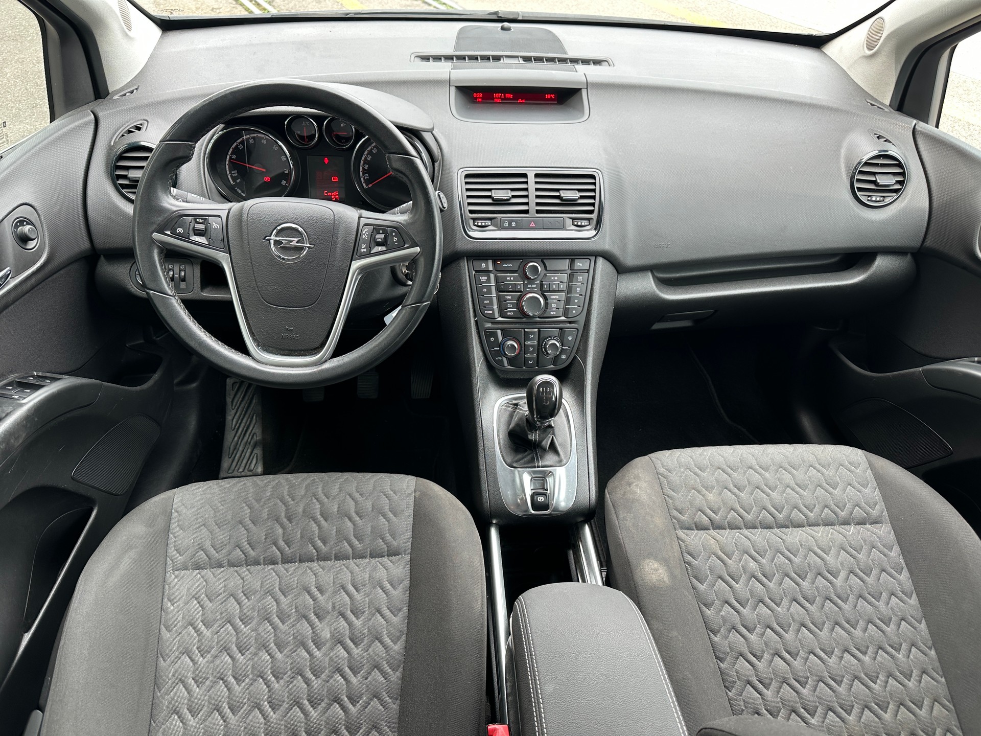 OPEL Meriva 1.4 Turbo-image-8