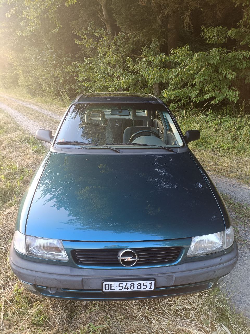 OPEL Astra F16i-image-1