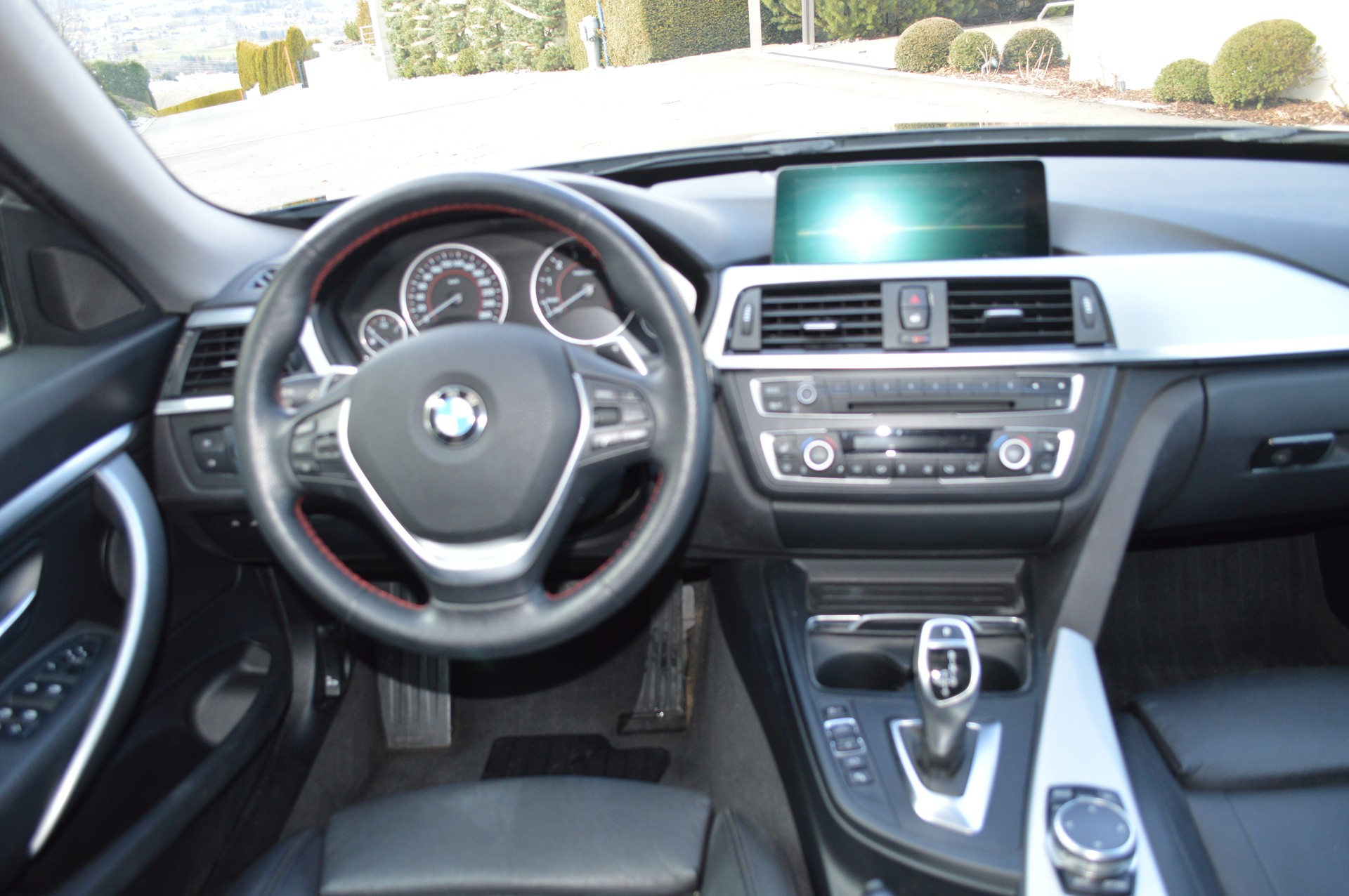 BMW 335i GT xDrive Sport Line Steptronic-image-6