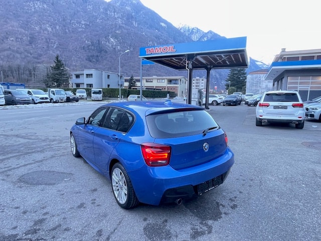 BMW 116i Sport Line Steptronic-image-6