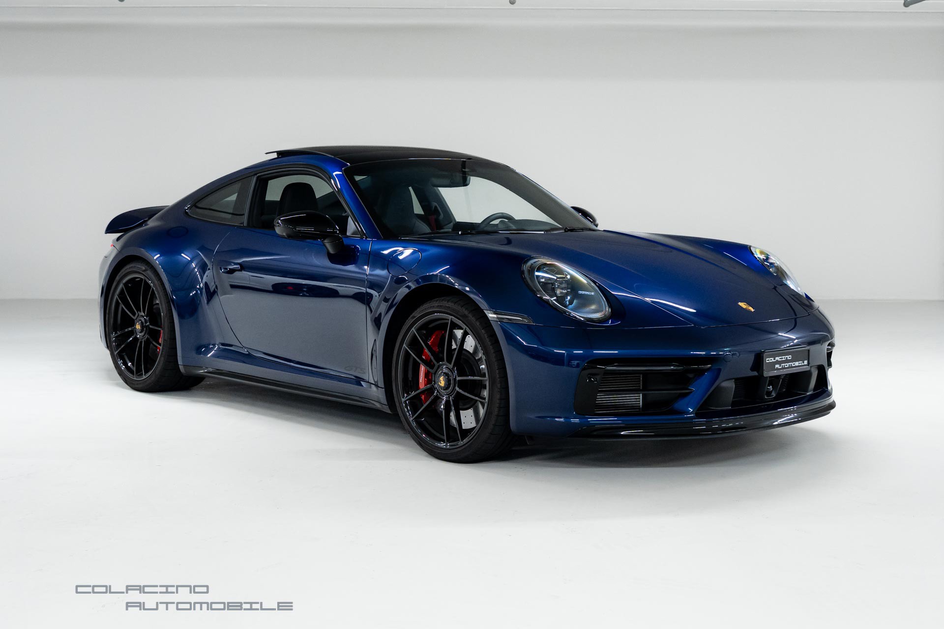 PORSCHE 911 Carrera 4 GTS PDK-showroom-element-2