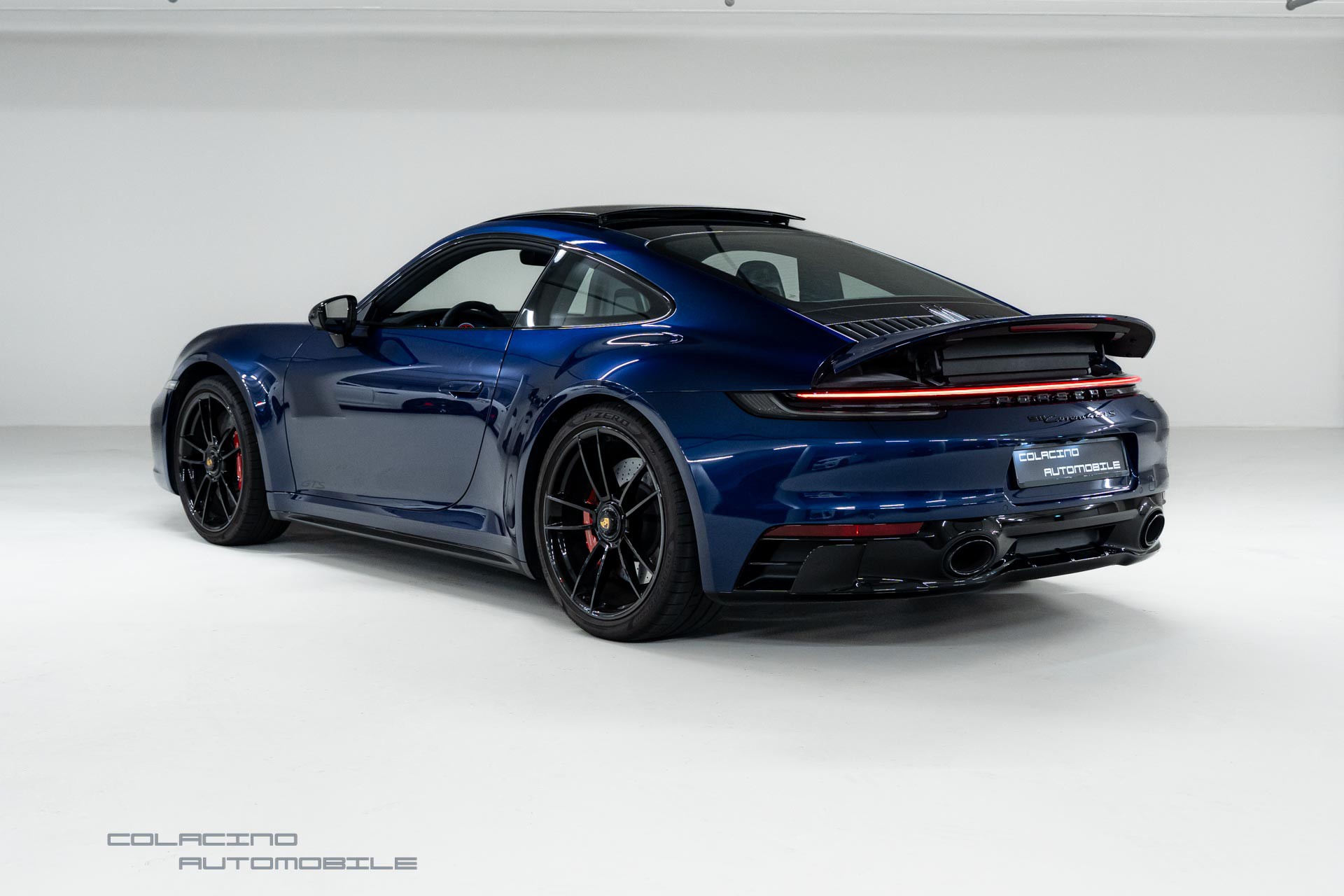 PORSCHE 911 Carrera 4 GTS PDK-showroom-element-3