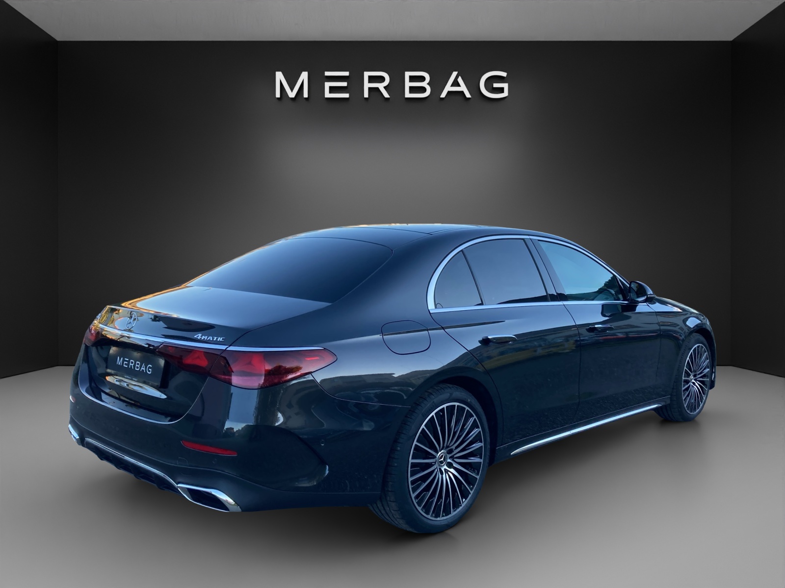 MERCEDES-BENZ E 220 d 4Matic 9G-Tronic-image-4