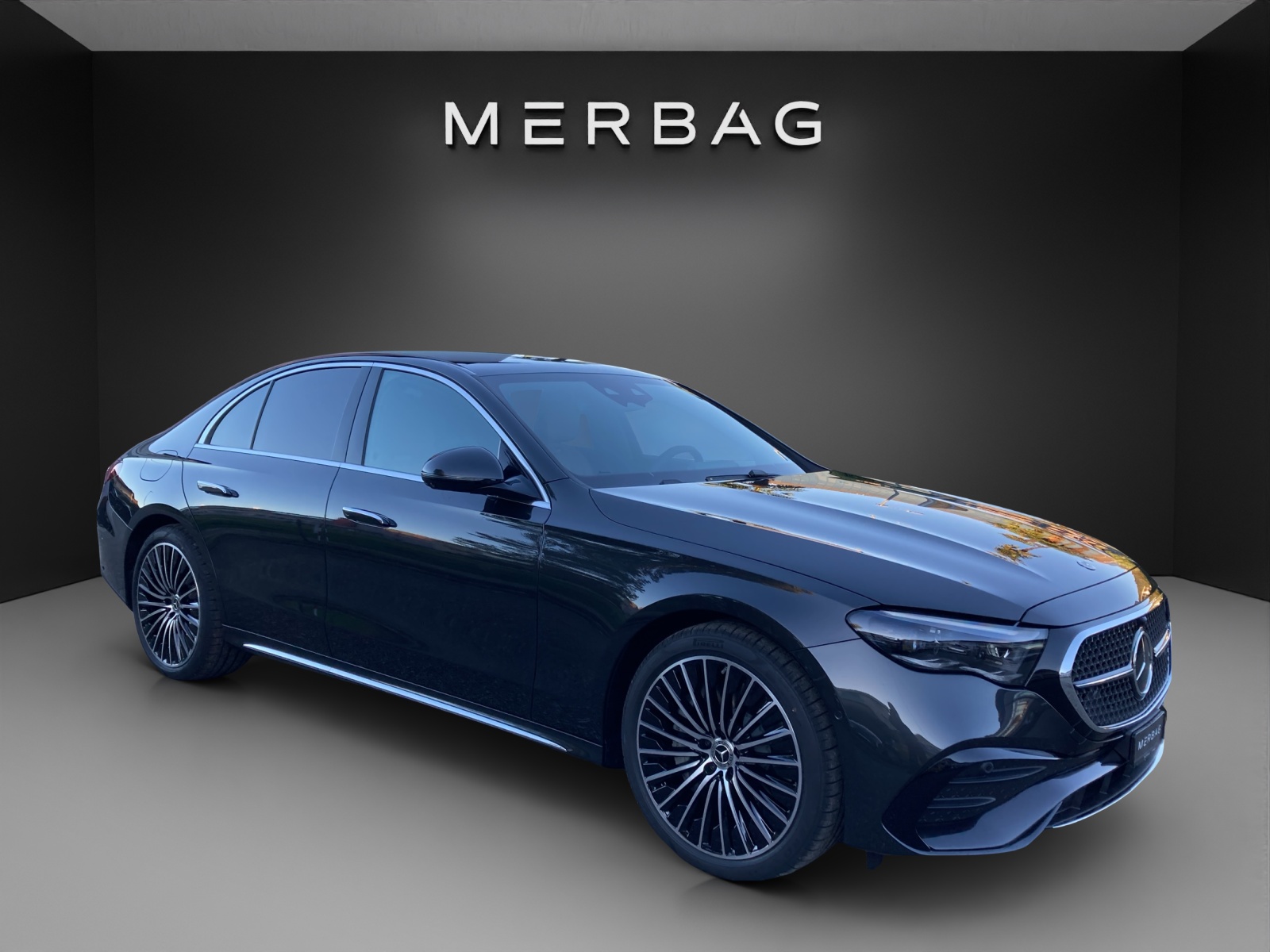 MERCEDES-BENZ E 220 d 4Matic 9G-Tronic-image-5