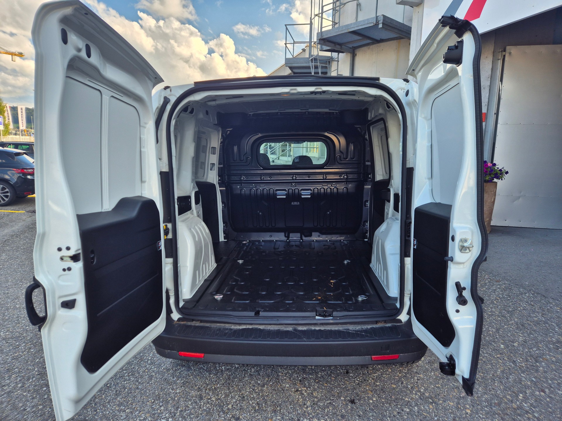 FIAT Doblò 1.6 Multijet Cargo Base-image-2