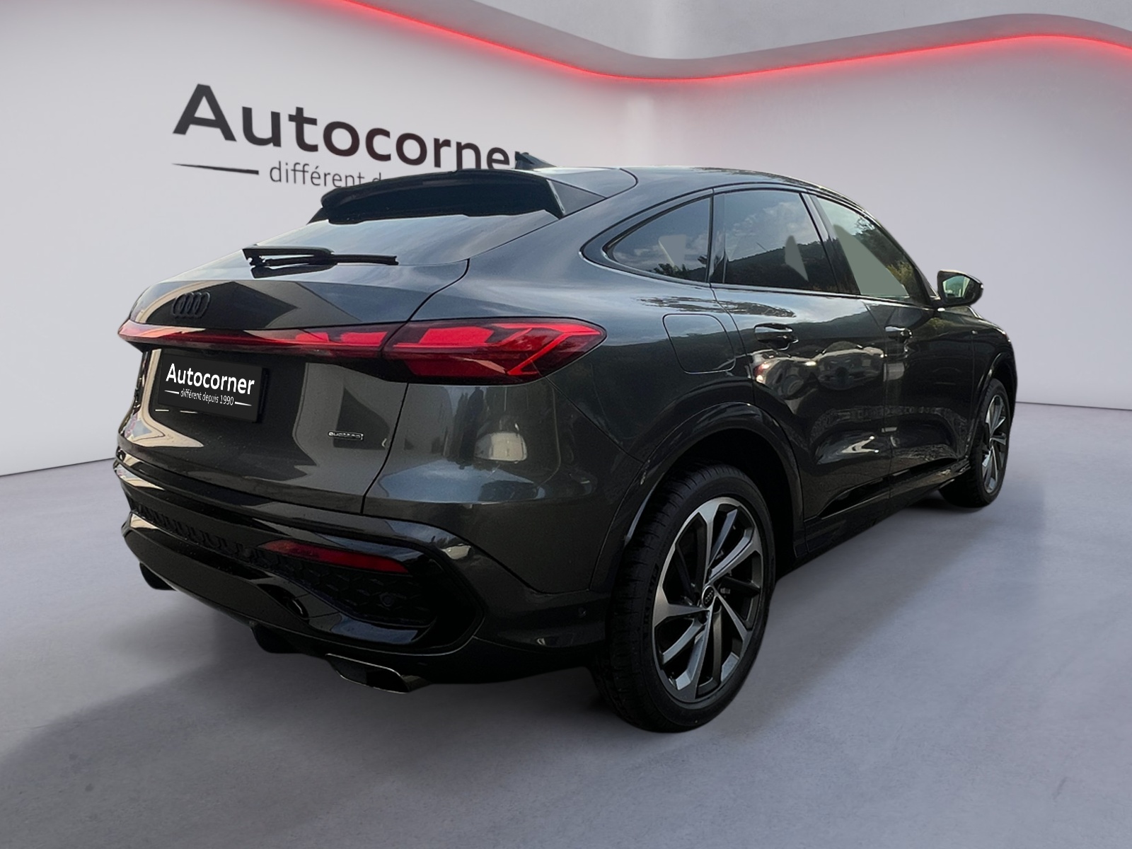 AUDI Q5 Sportback TFSI quattro 150 kW S-tronic-image-4