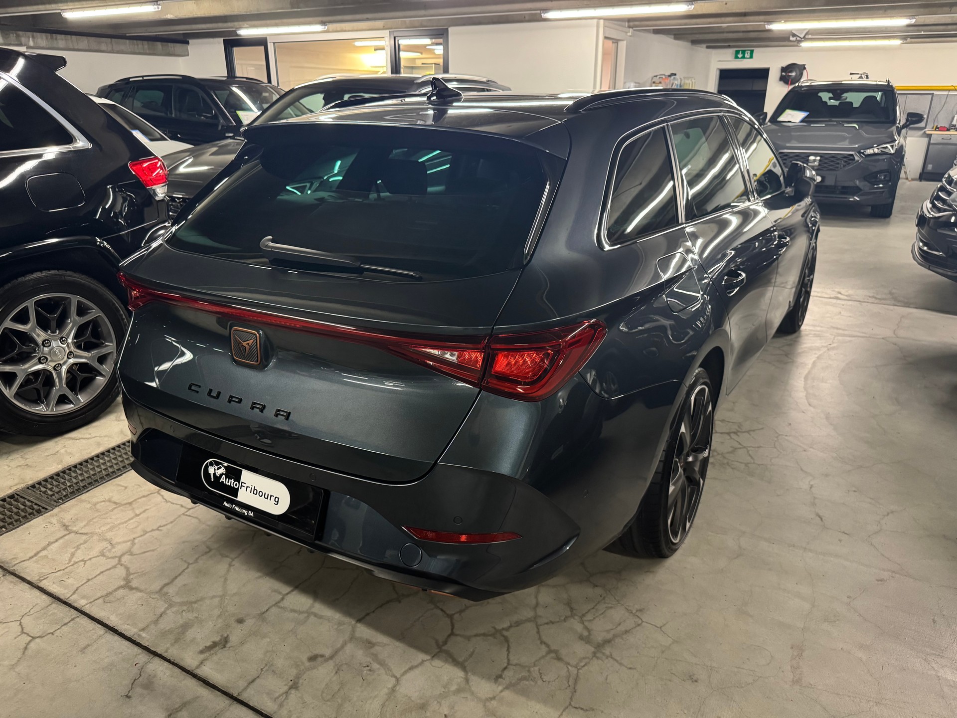 CUPRA LEON ST 1.4 e-HYBRID pHEV DSG-showroom-element-1