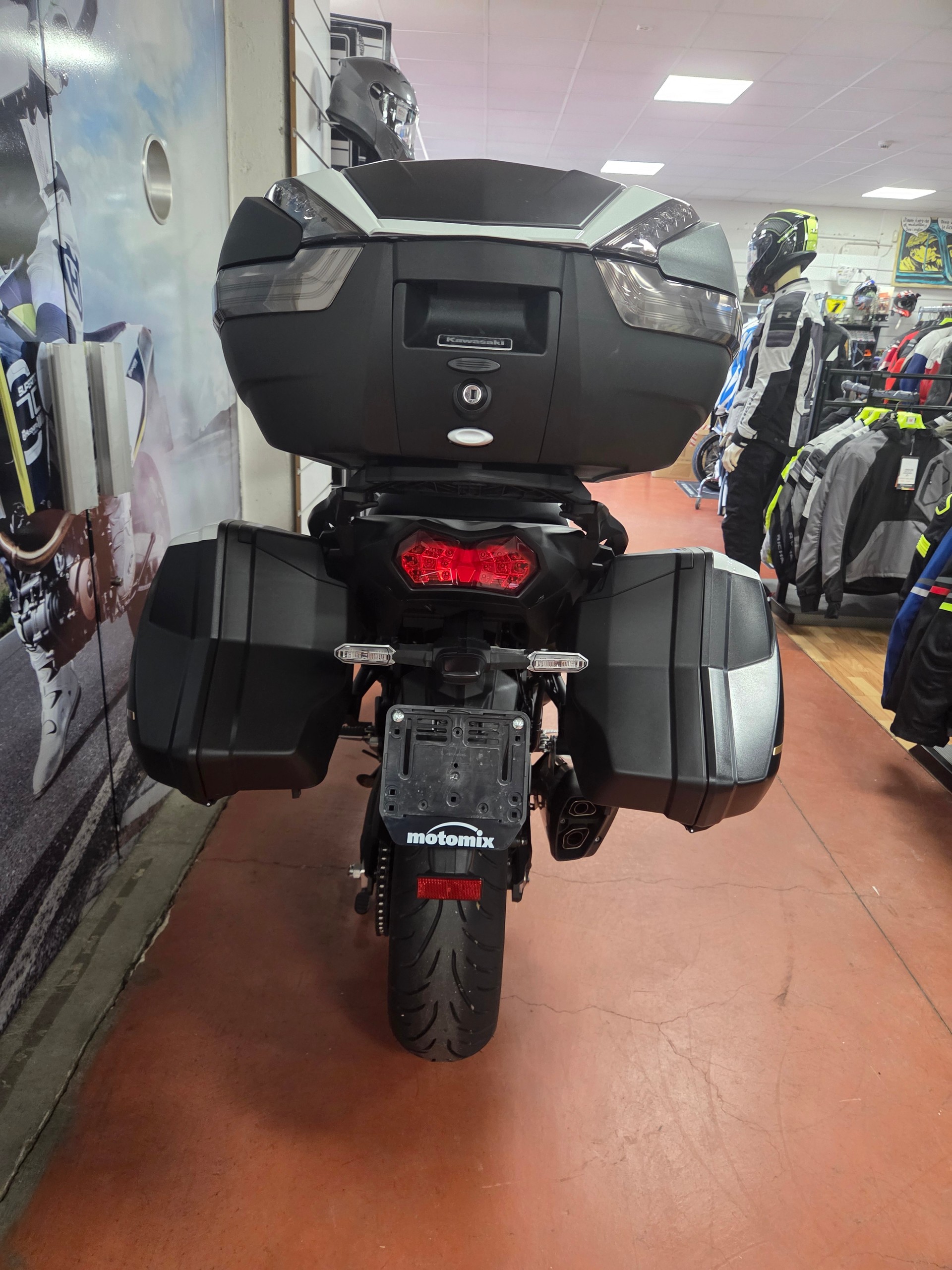 KAWASAKI Versys 1100 SE Grand Tourer-showroom-element-3