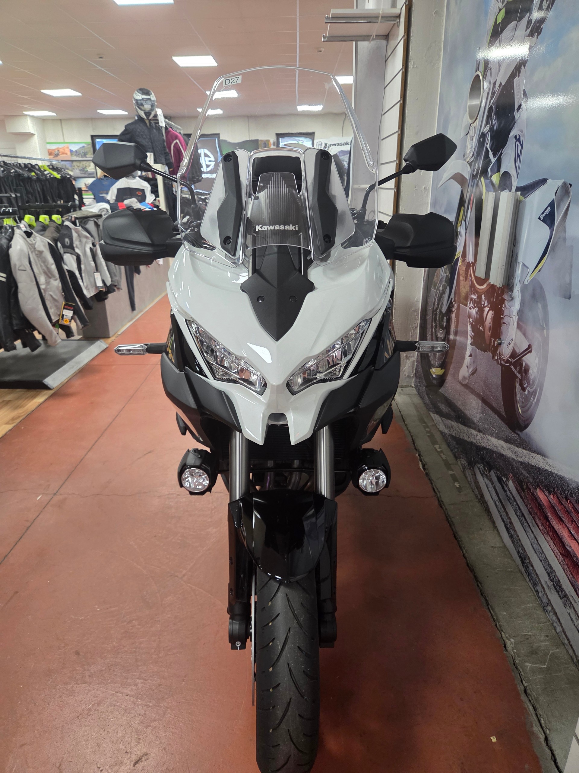 KAWASAKI Versys 1100 SE Grand Tourer-showroom-element-1