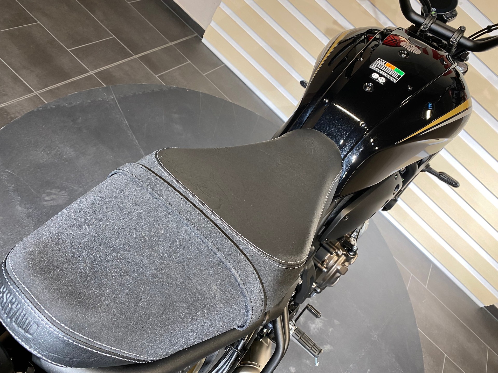 YAMAHA XSR 700-image-12