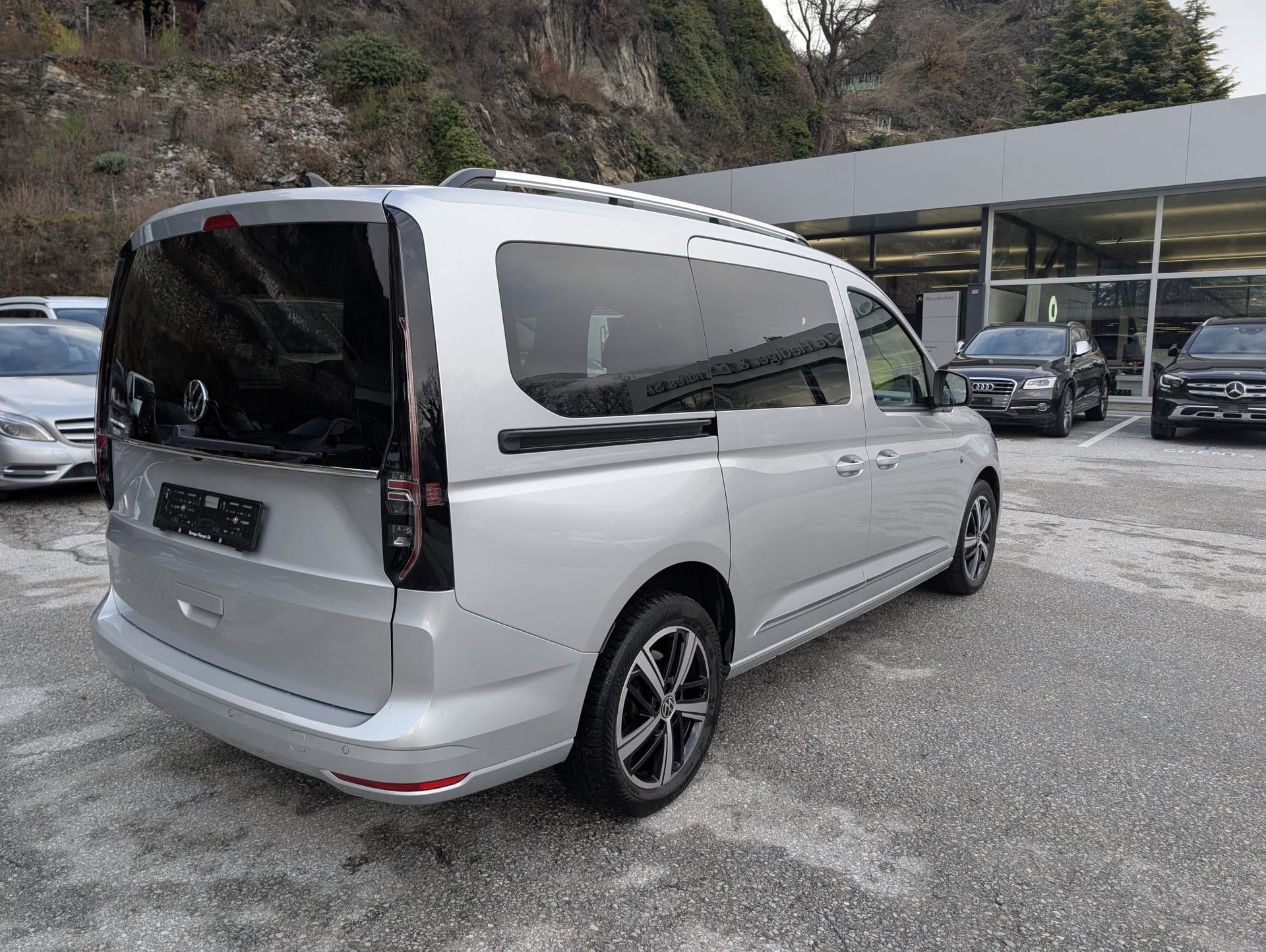 VW Caddy Maxi 2.0 TDI Style DSG-image-6