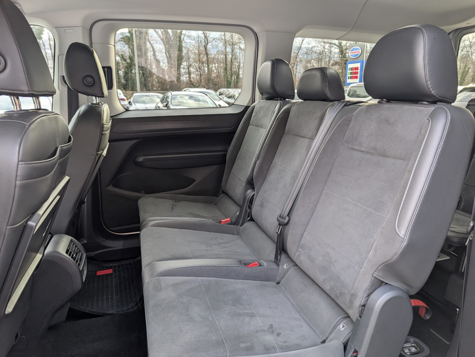 VW Caddy Maxi 2.0 TDI Style DSG-image-15