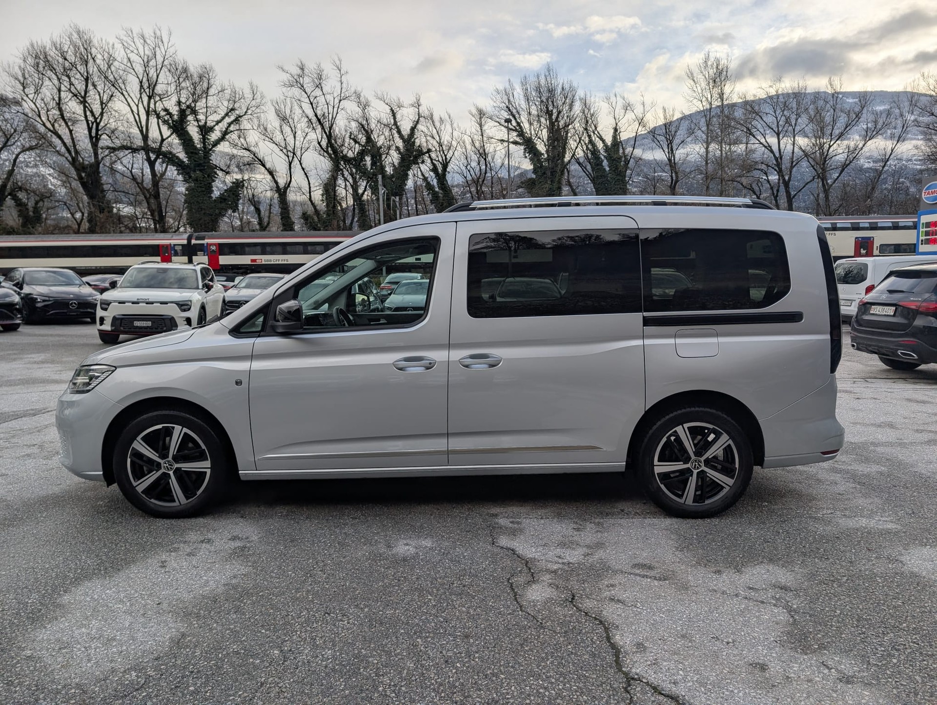 VW Caddy Maxi 2.0 TDI Style DSG-image-4