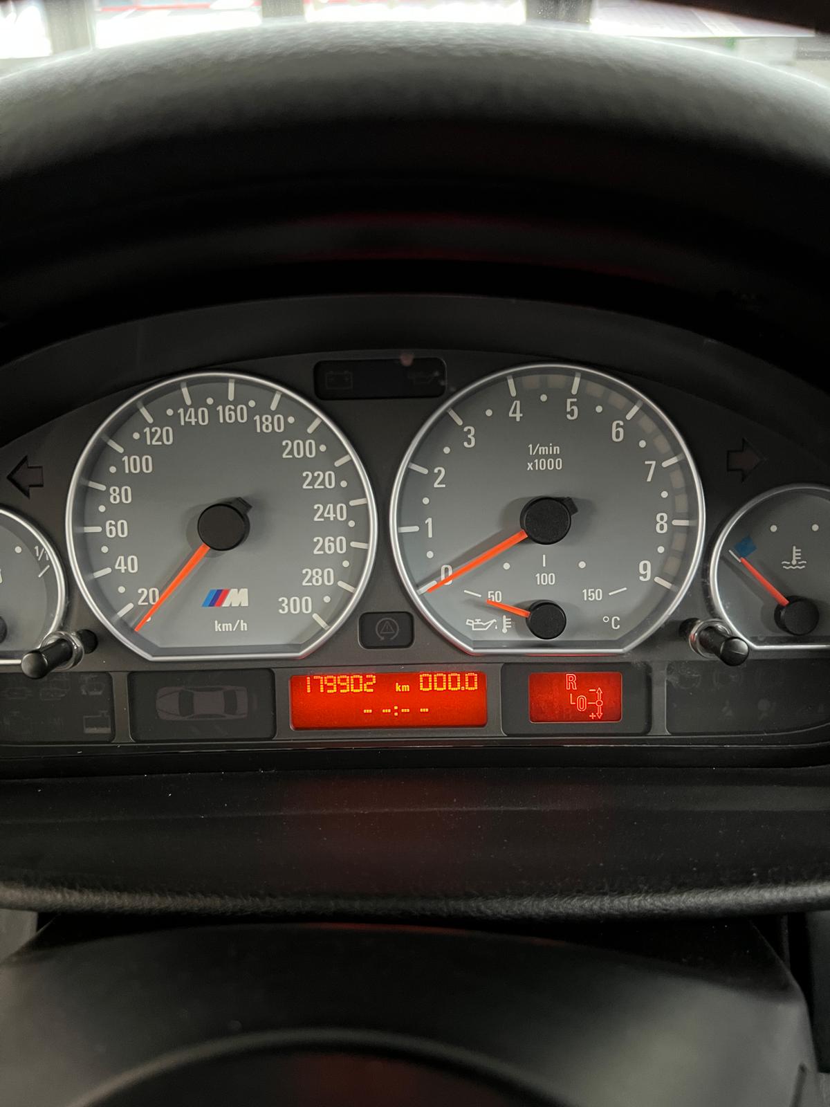 BMW M3-image-8