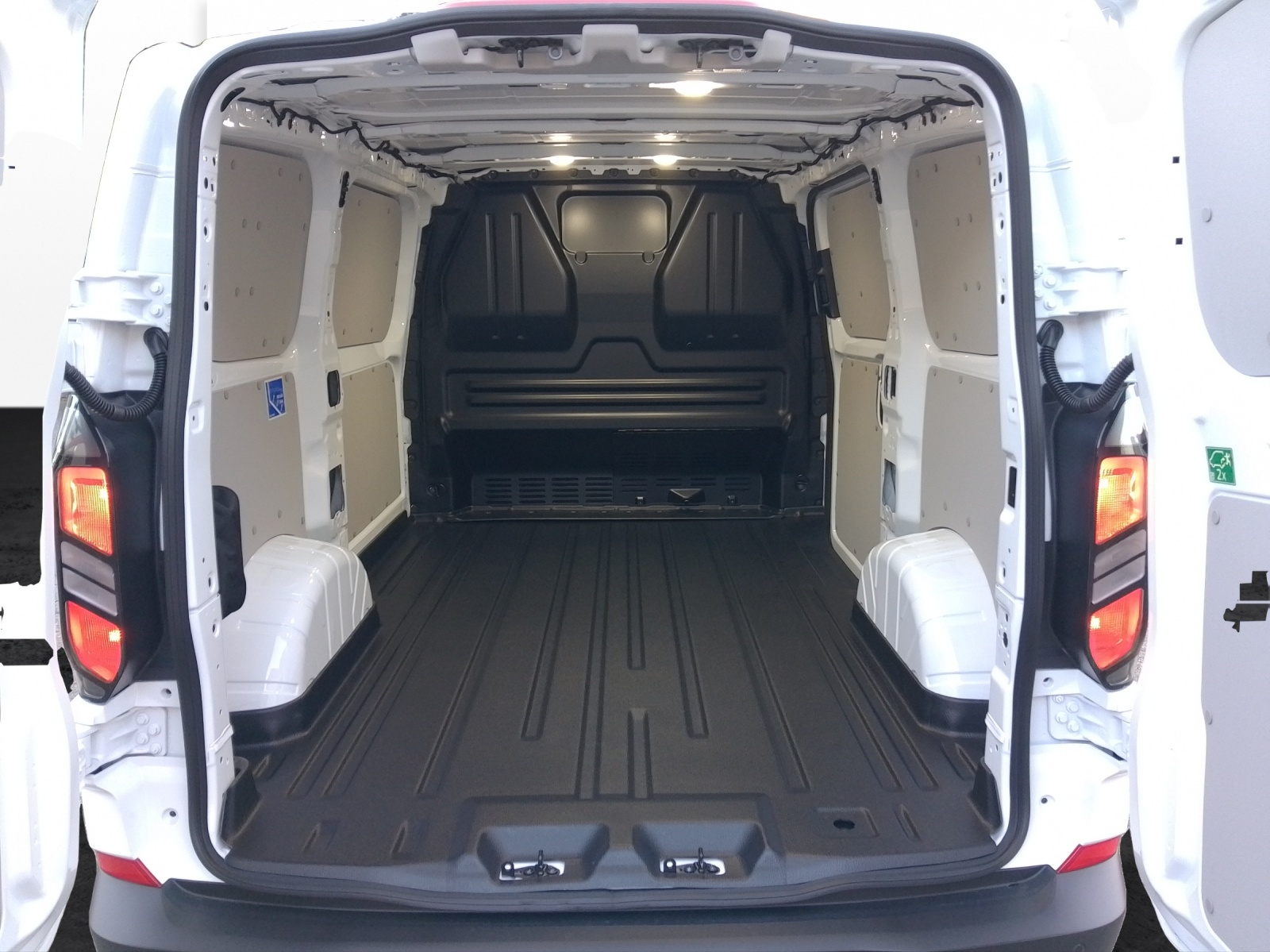 FORD Transit Custom Van 320 L1 2.0 EcoBlue 136 Trend Automat-image-13