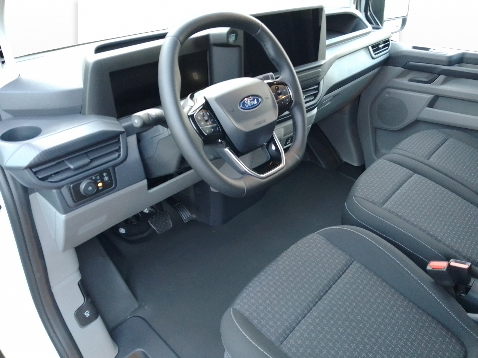 FORD Transit Custom Van 320 L1 2.0 EcoBlue 136 Trend Automat-image-5