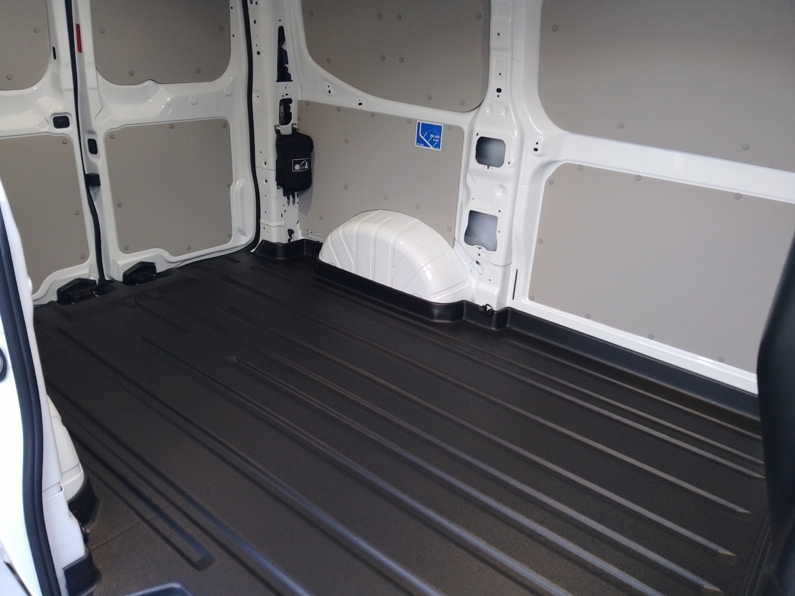 FORD Transit Custom Van 320 L1 2.0 EcoBlue 136 Trend Automat-image-12