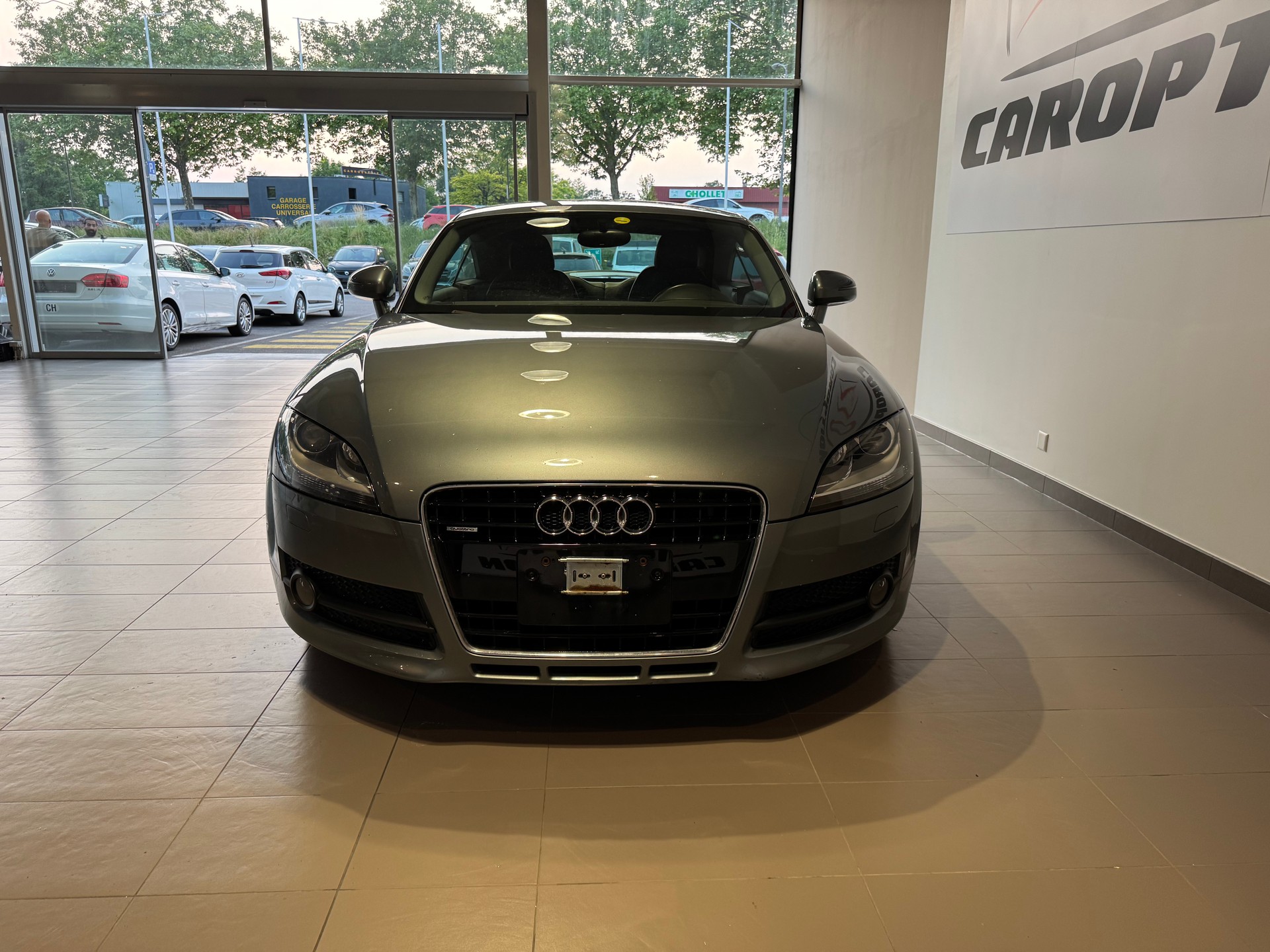 AUDI TT Coupé 3.2 quattro-image-3