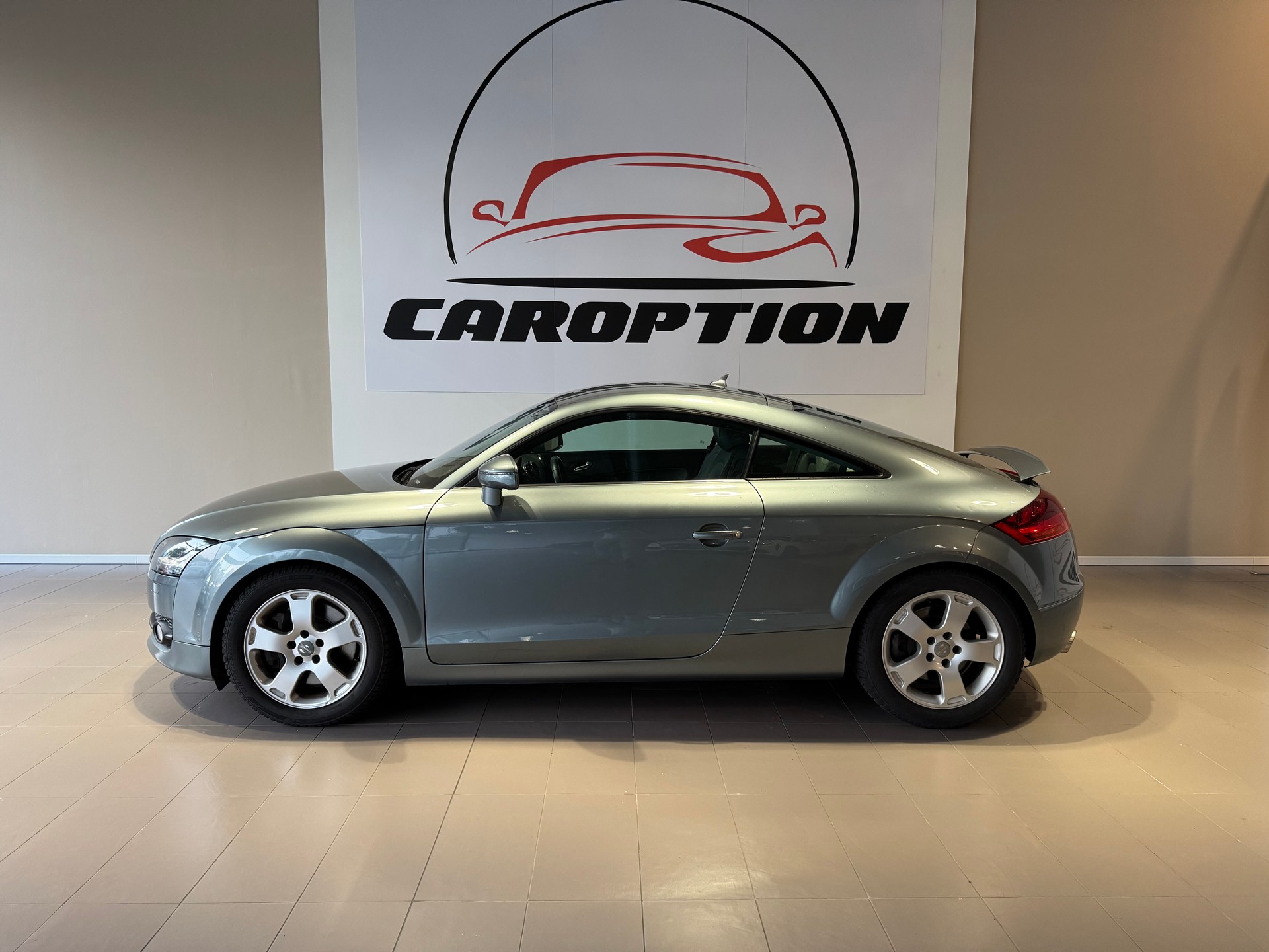 AUDI TT Coupé 3.2 quattro-image-1