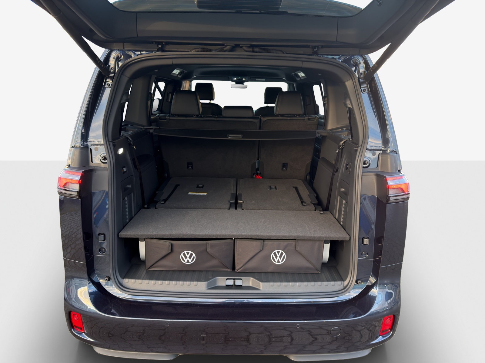 VW ID.Buzz LWB GTX 4 Motion-image-11