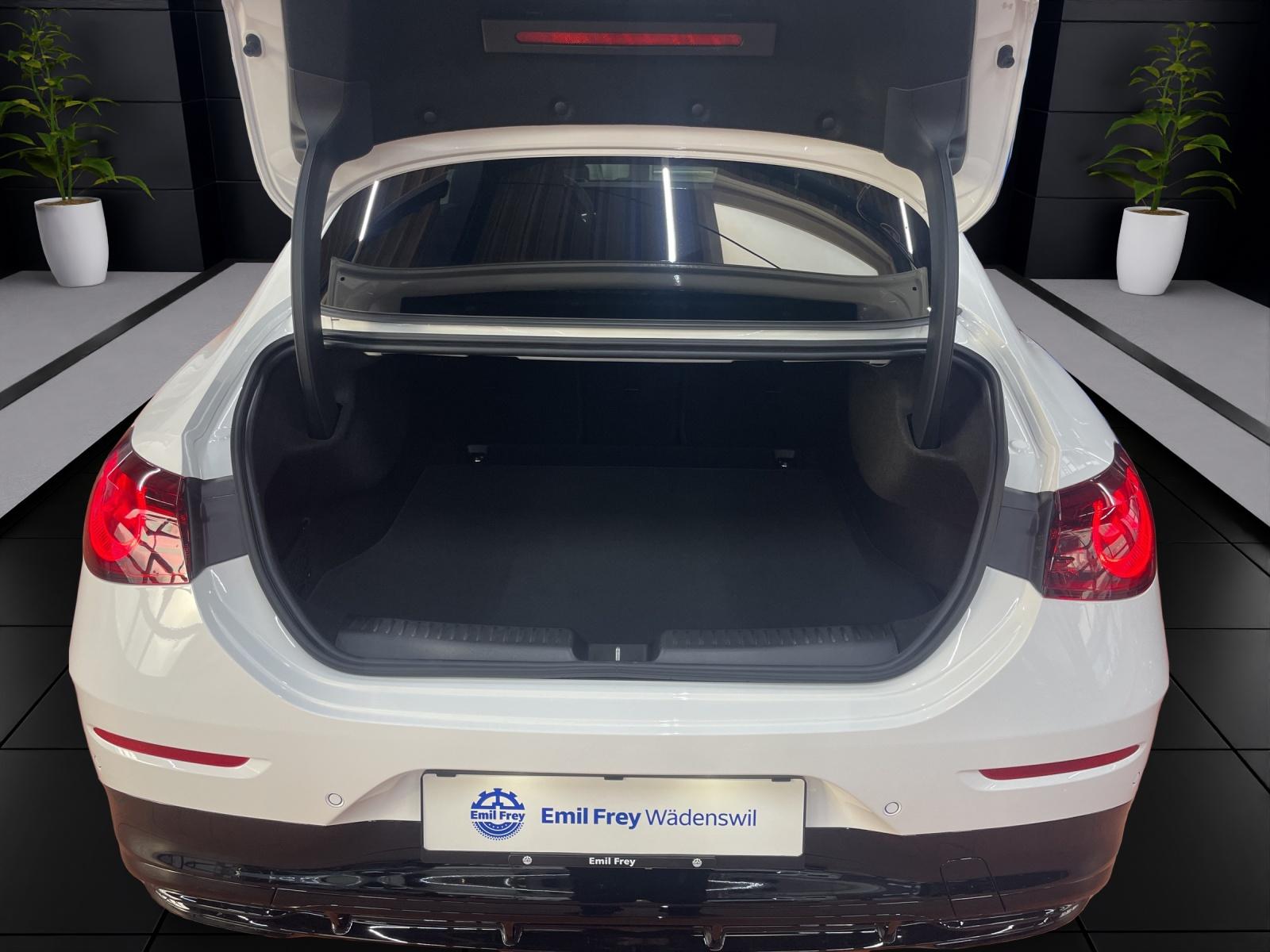 MERCEDES-BENZ CLA 350 4MATIC AMG Line-image-9