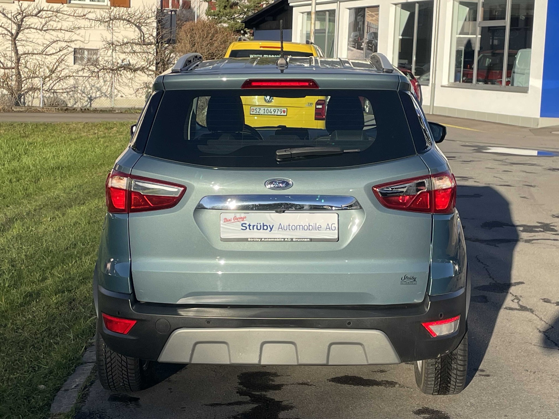 FORD EcoSport 1.0 EcoB Titanium-image-4