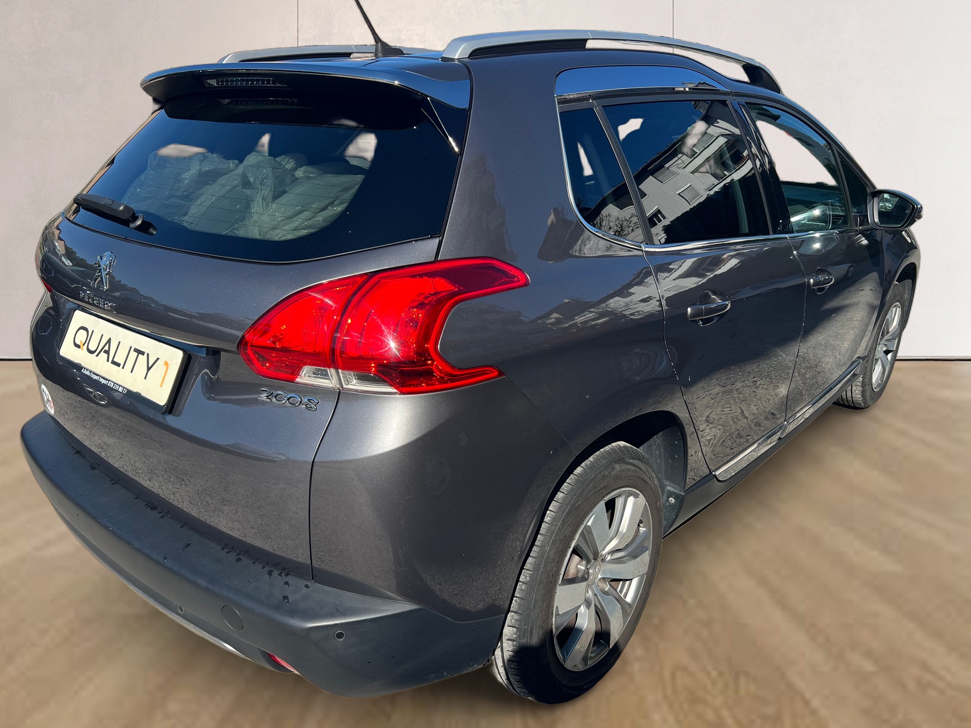 PEUGEOT 2008 1.6 VTI Allure-image-6