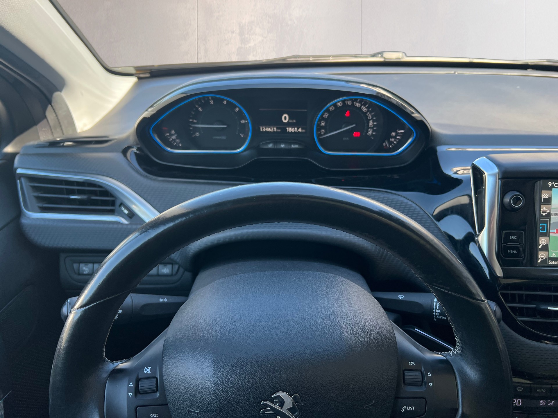 PEUGEOT 2008 1.6 VTI Allure-image-10