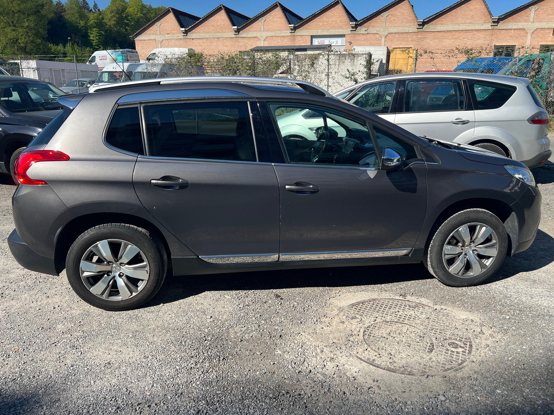 PEUGEOT 2008 1.6 VTI Allure-image-4